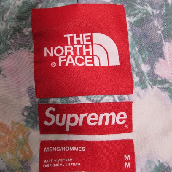 Supreme ®/The North Face® Men's Trekking Packable Belted Short Flowers Size M - Picture 8 of 12